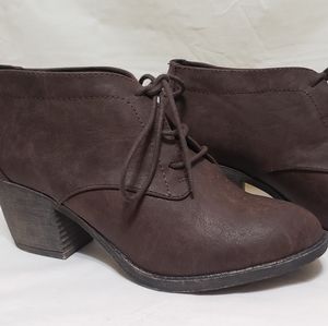 Women's tie up booties